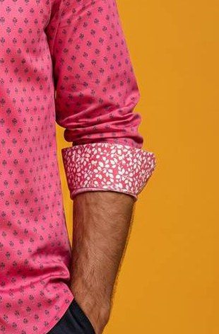 Contrasting cuff fabric